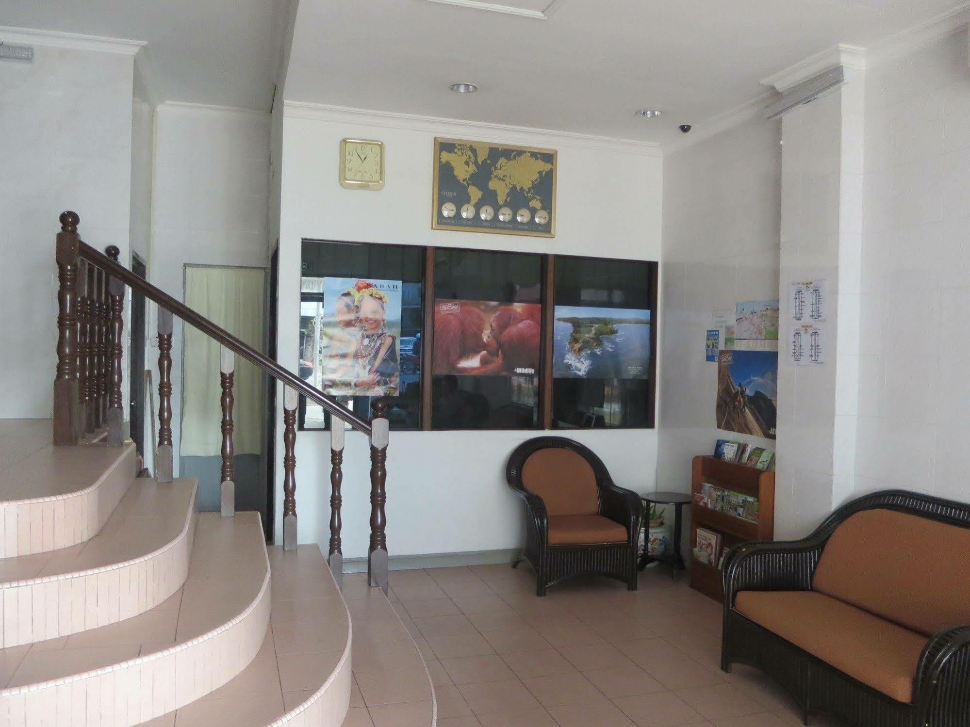 Wah May Hotel Kota Kinabalu Bagian luar foto